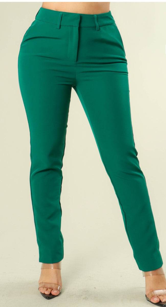 Cherry Boutique - Pantalones de vestir con pinzas de talle alto color verde  obscuro Talla: S A tan solo: Q135.00 Disponible para entrega inmediata. La  talla que tu necesites es bajo pedido. - - #