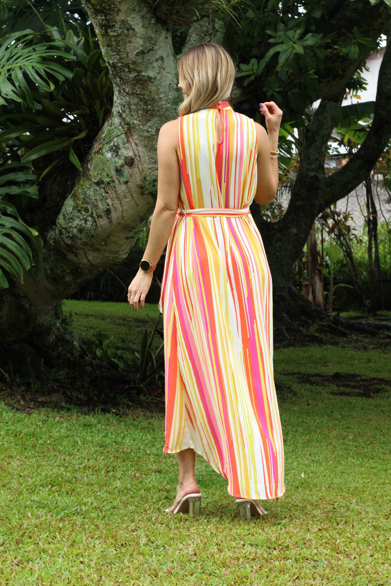 Vestido Maxi rayado amarillo,naranja,rosa y blanco